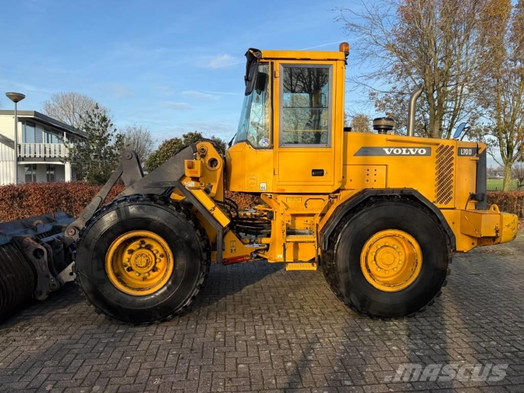 Volvo L 70 D Gumikerekes homlokrakodók