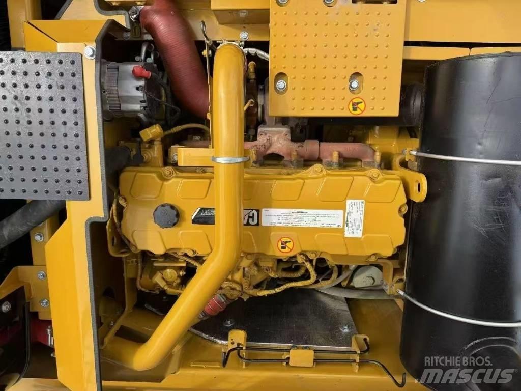 CAT 336 D Lánctalpas kotrók