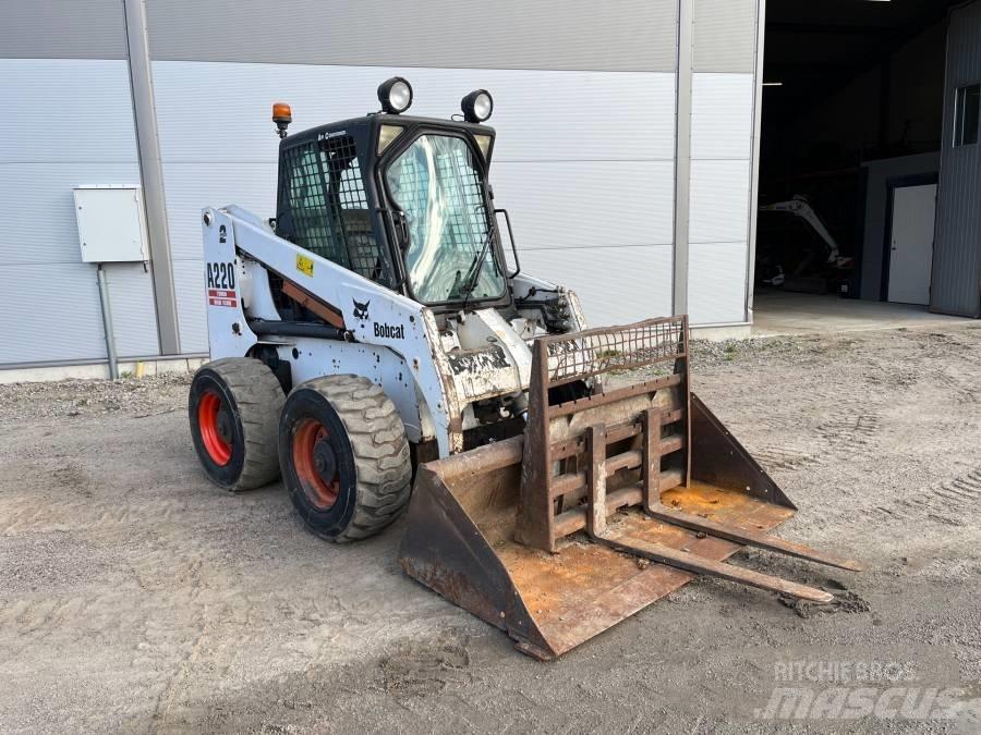 Bobcat A 220 Kompaktrakodók
