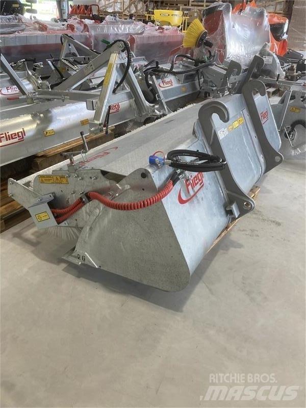 Fliegl Power Pro 260 Úttakarító gépek