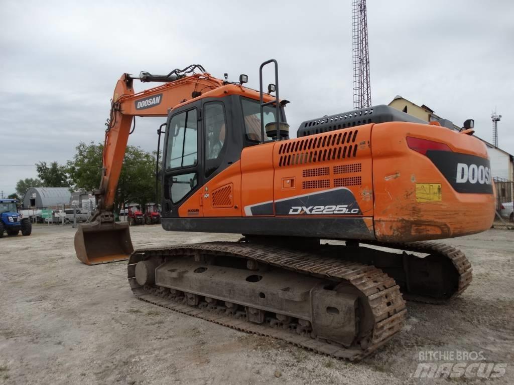 Doosan DX 225 LC-5 Lánctalpas kotrók