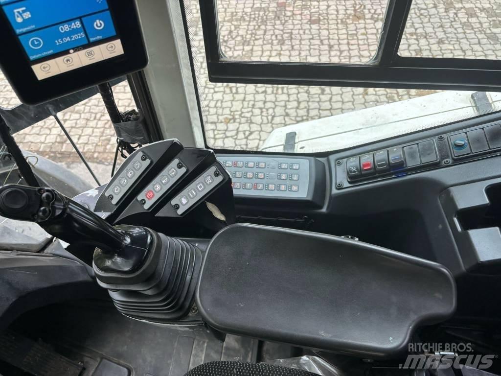 Liebherr L 526 Gumikerekes homlokrakodók