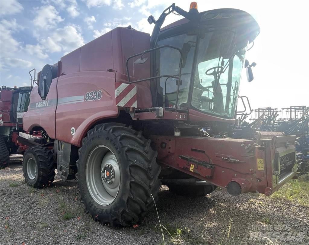 Case IH 8230 AF Kombájnok