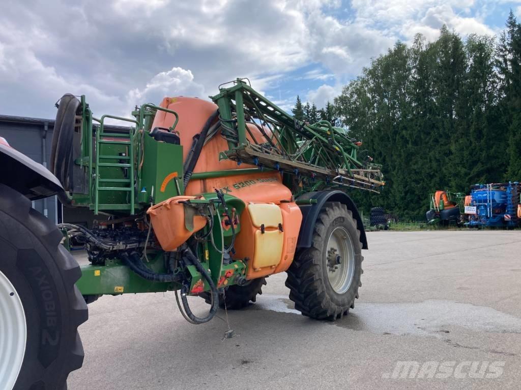 Amazone UX 5200 , 24 M Vontatott trágyaszórók