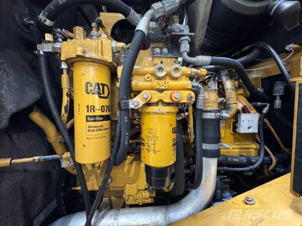 CAT 962 H Gumikerekes homlokrakodók