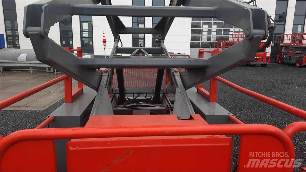 SkyJack 9250RT Ollós emelők