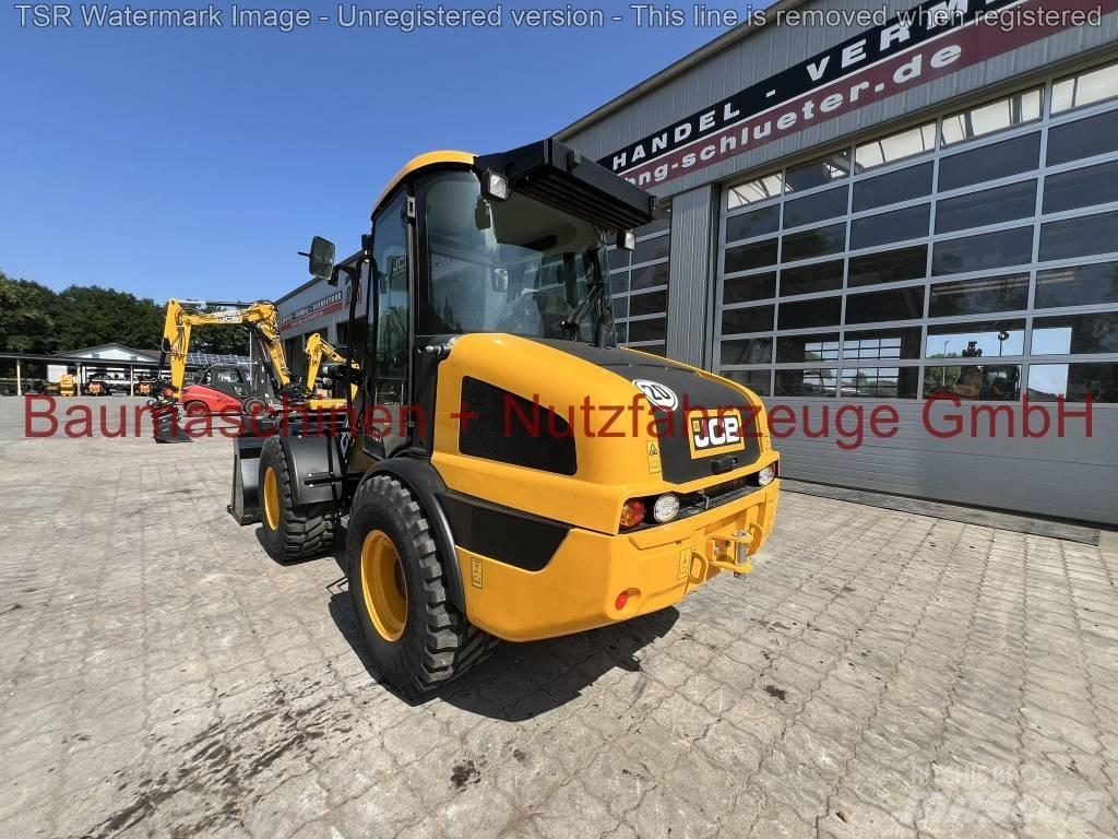 JCB 407 Klima -Demo- Gumikerekes homlokrakodók