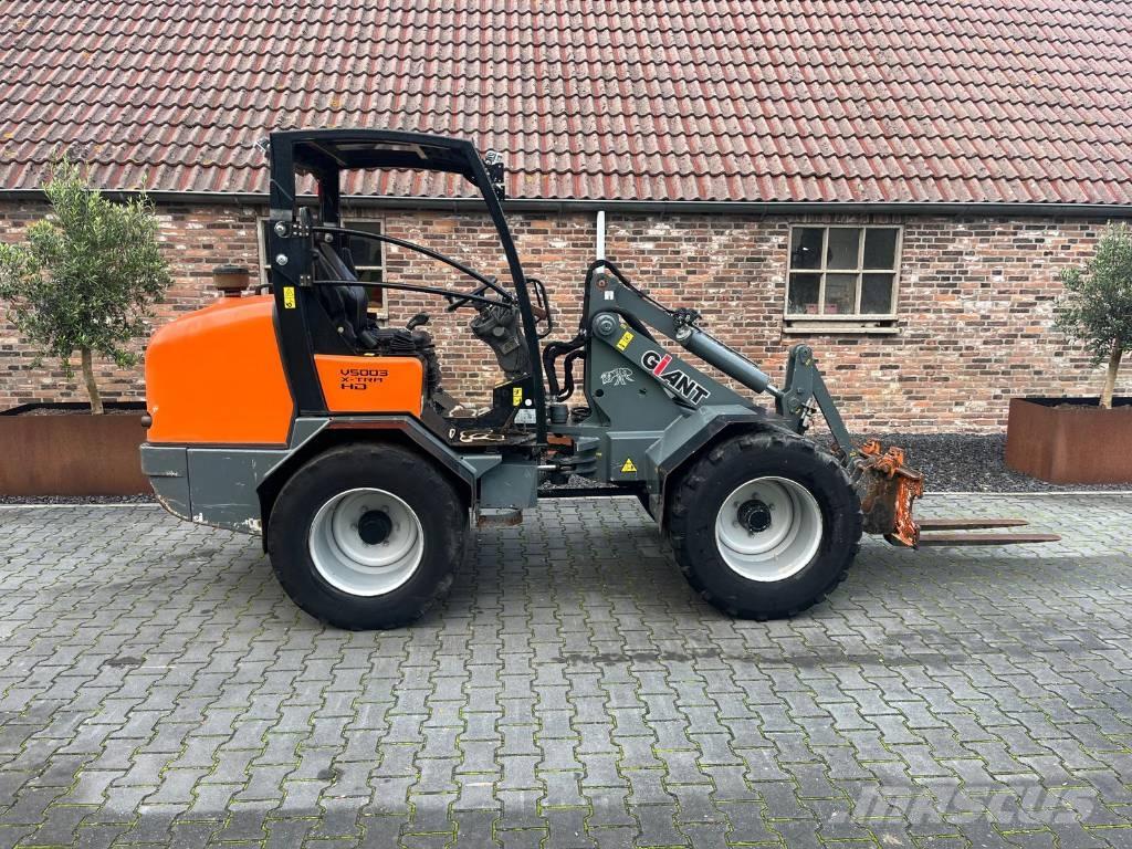 GiANT V5003 X-tra HD Gumikerekes homlokrakodók