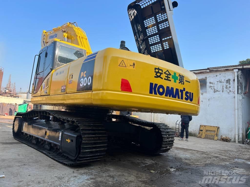Komatsu PC300-7 Lánctalpas kotrók
