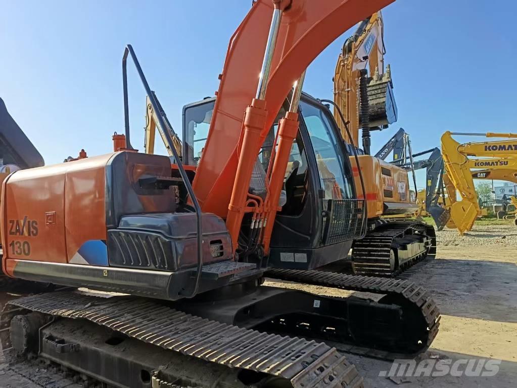 Hitachi ZX 130 Lánctalpas kotrók