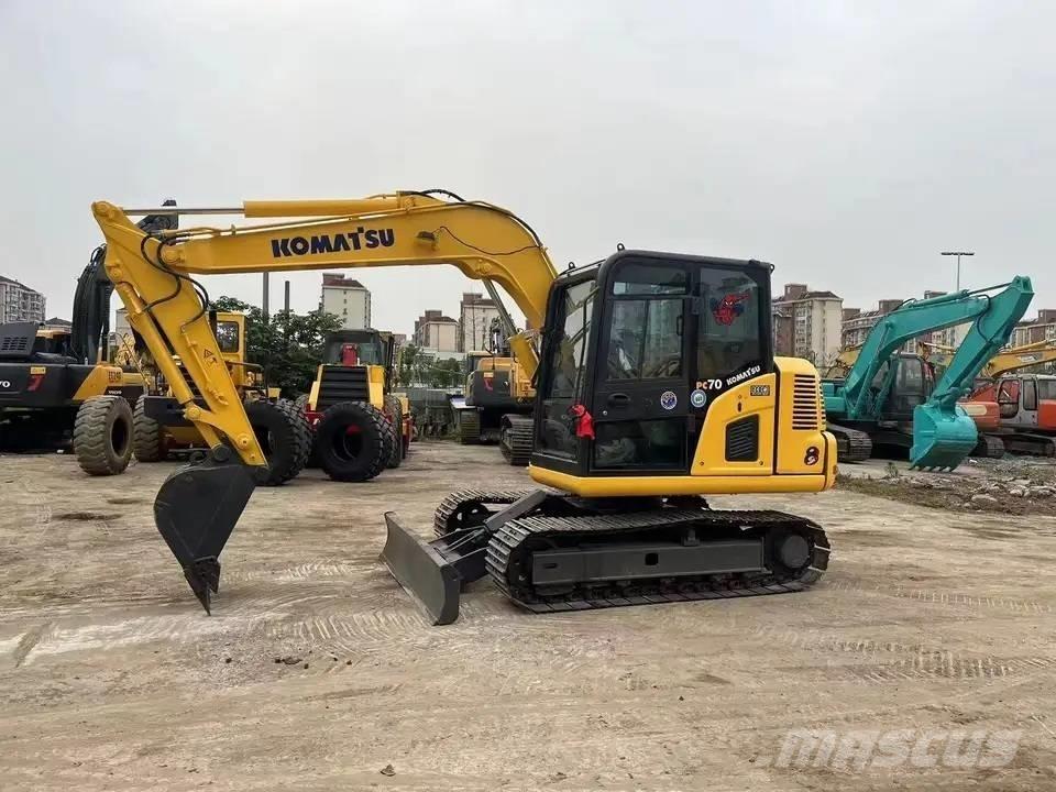 Komatsu PC70-8 Közepes (midi) kotrók 7 t - 12 t
