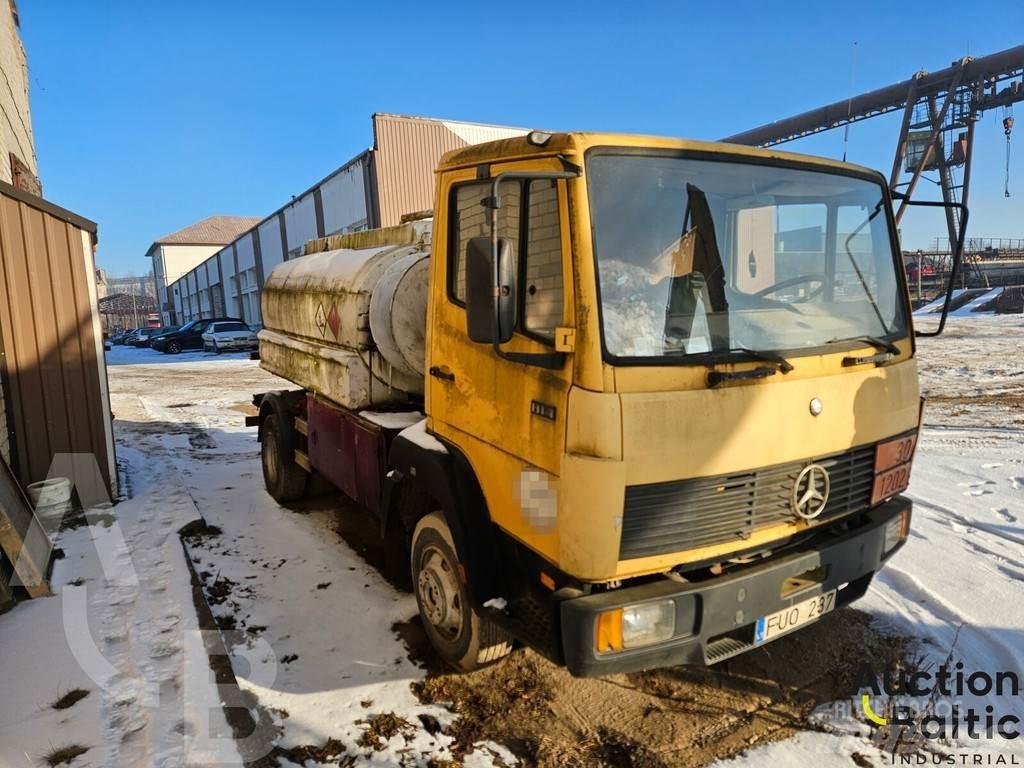 Mercedes-Benz 814 Tartályos teherautók