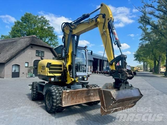Neuson 9503 Gumikerekes kotrók