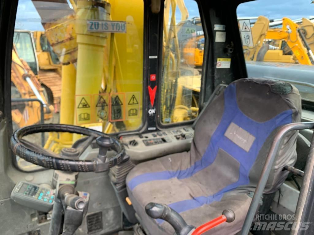 Komatsu PW 170 ES Gumikerekes kotrók