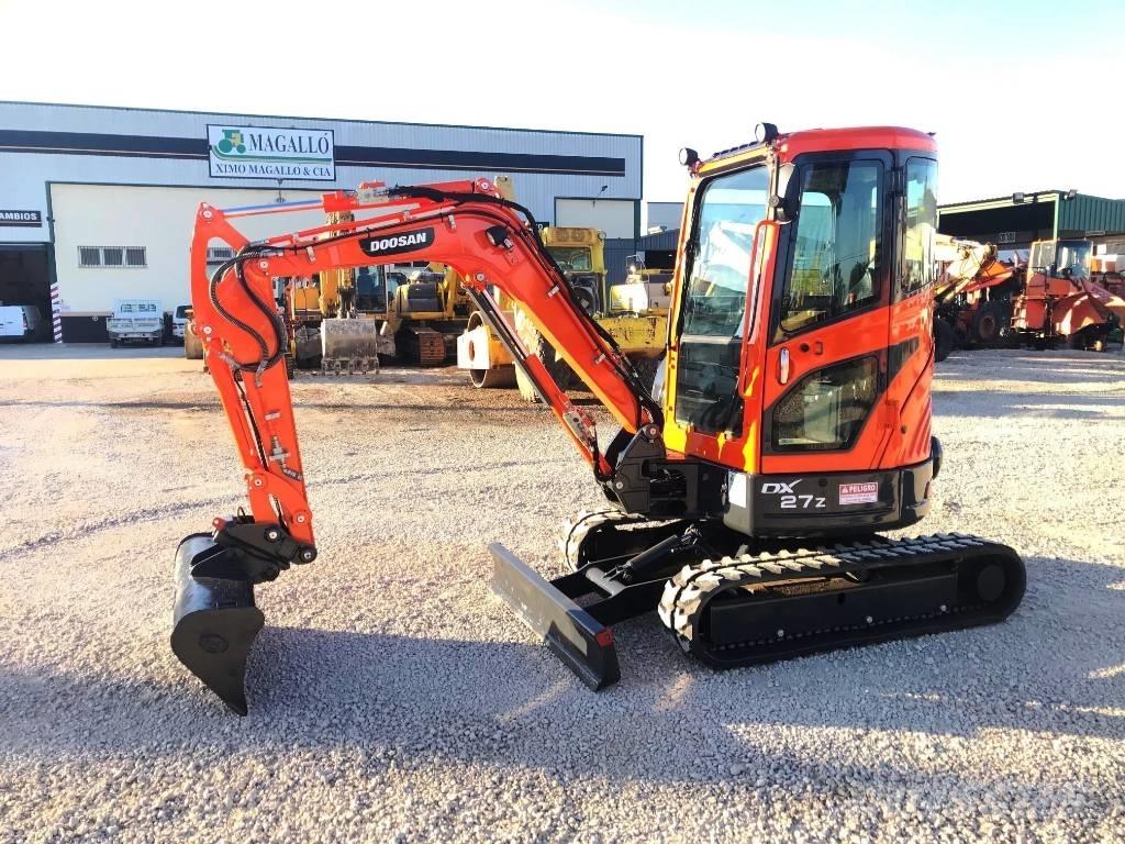 Doosan DX 27 Z Mini kotrók < 7t