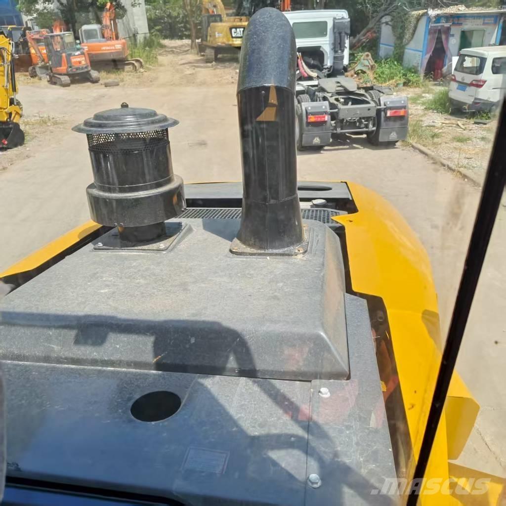 LiuGong 856H Gumikerekes homlokrakodók