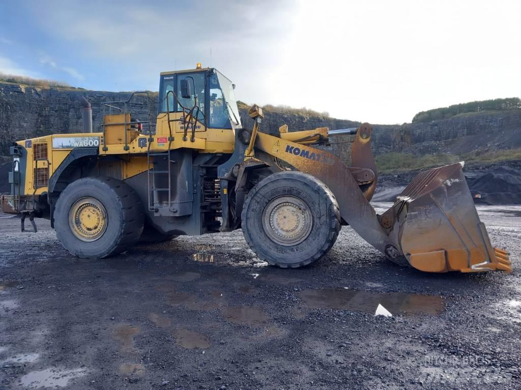 Komatsu WA 600-6 Gumikerekes homlokrakodók