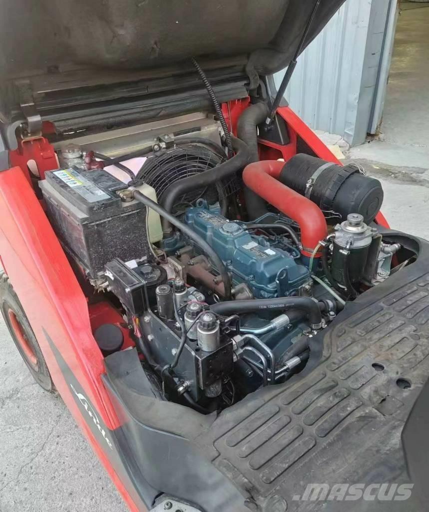 Linde H 30 D Dízel targoncák