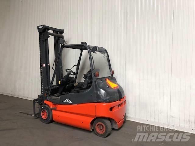 Linde E25-02 Elektromos targoncák