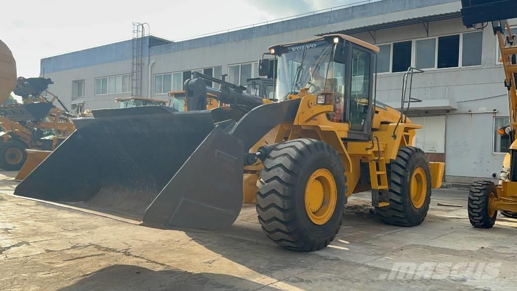 Volvo L 105 Gumikerekes homlokrakodók