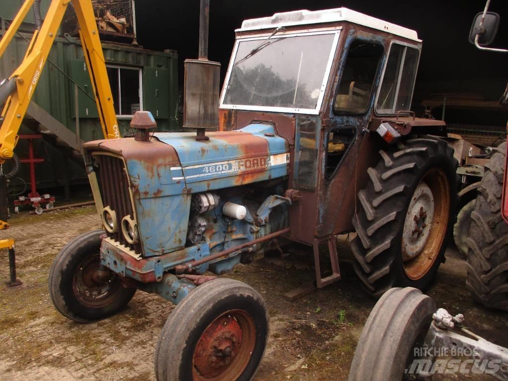 Ford 4600 Traktorok