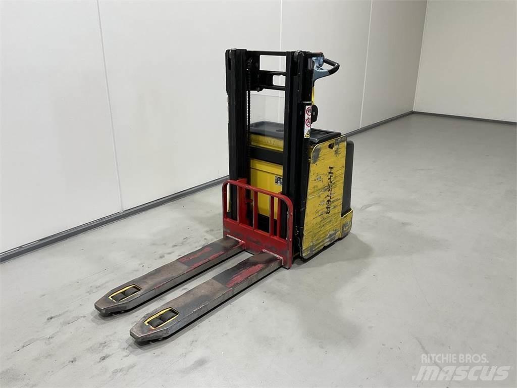 Hyster P2.0SD-17 Elektromos gyalogkíséretű targoncák
