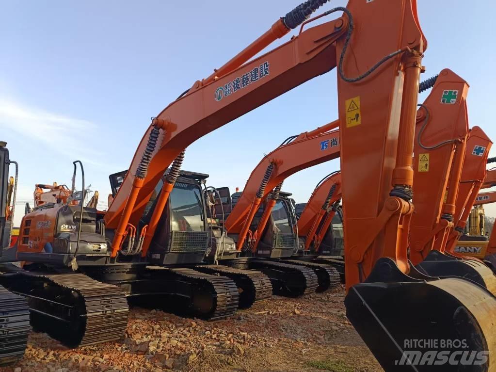 Hitachi ZX210 Lánctalpas kotrók