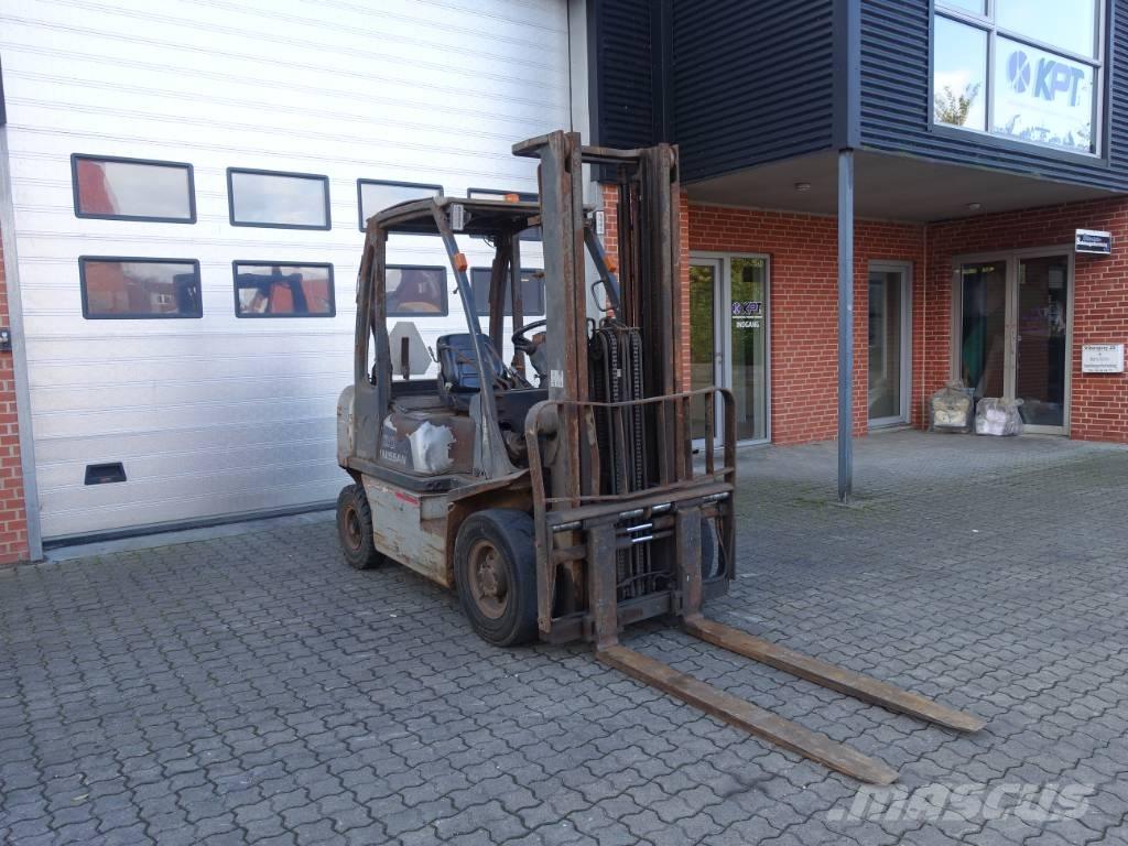 Nissan Y1D2A200 Dízel targoncák