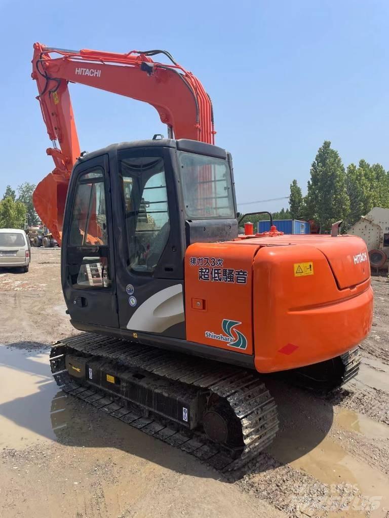 Hitachi ZX70 Lánctalpas kotrók
