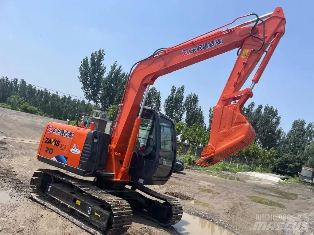 Hitachi ZX70 Lánctalpas kotrók