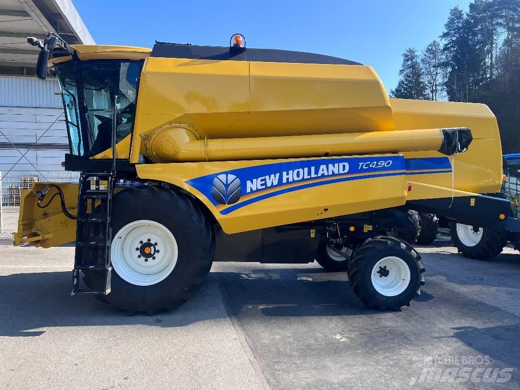 New Holland TC 4.90 Kombájnok