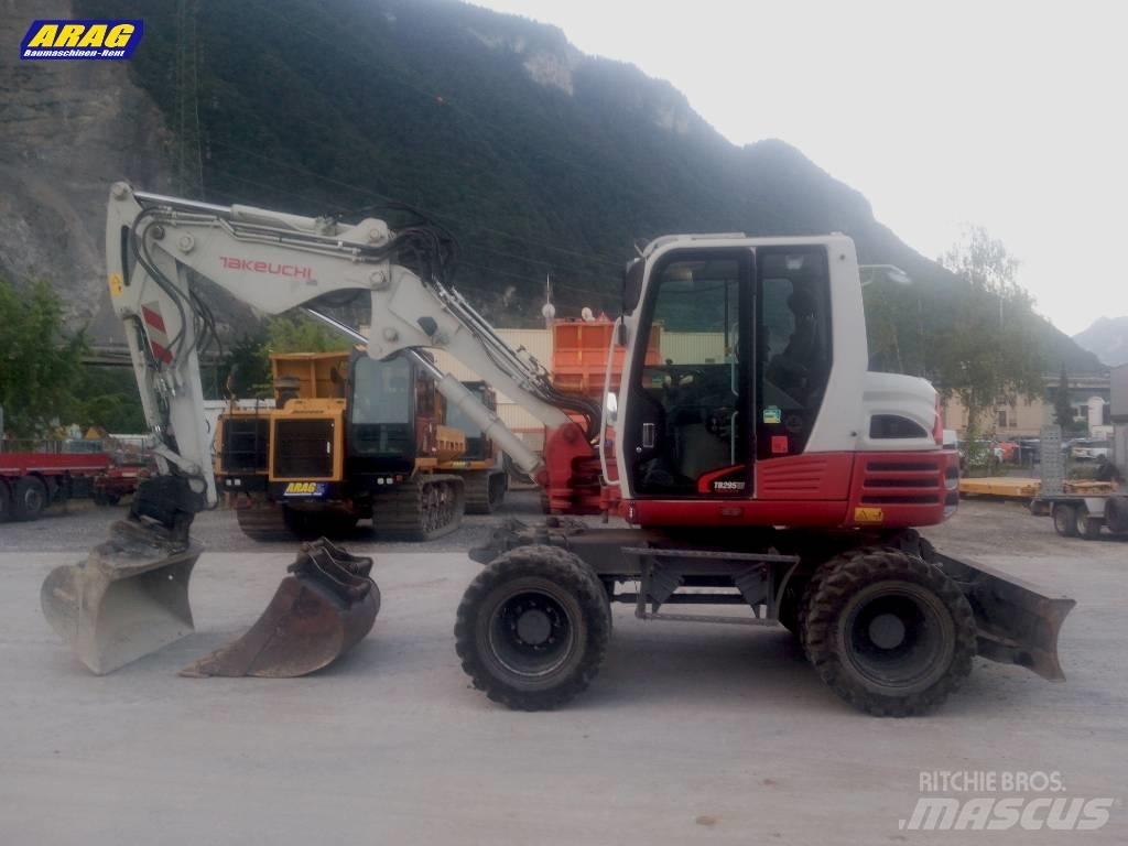 Takeuchi TB 295 W Gumikerekes kotrók