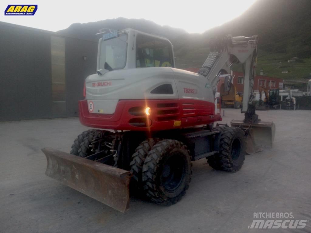 Takeuchi TB 295 W Gumikerekes kotrók