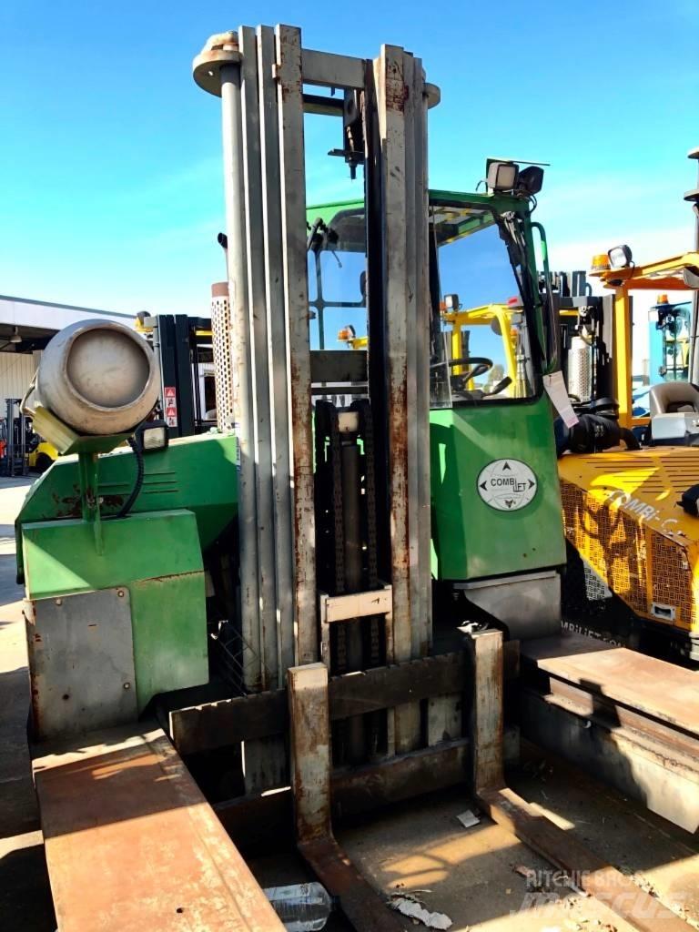 Combilift C4000 Oldalvillás targonca