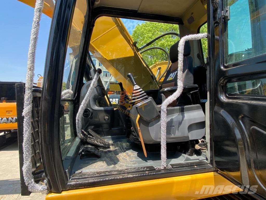 CAT 320 D Lánctalpas kotrók