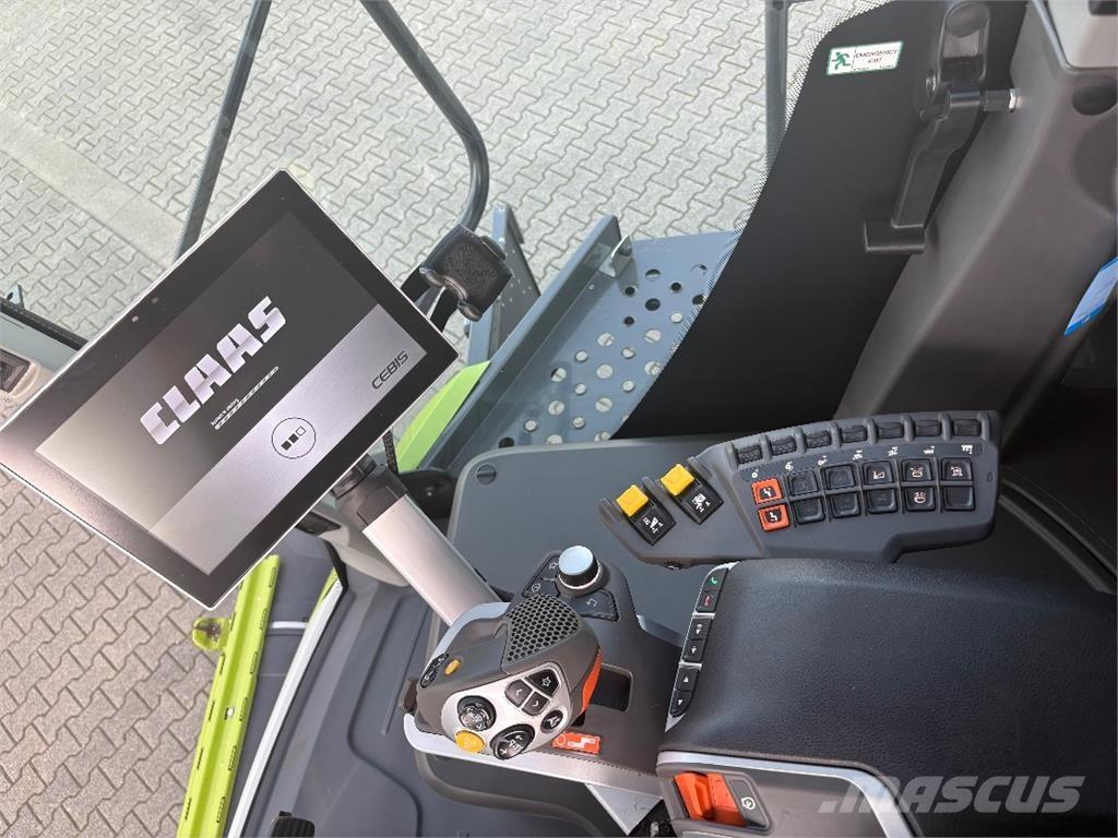 CLAAS LEXION 7500 Kombájnok
