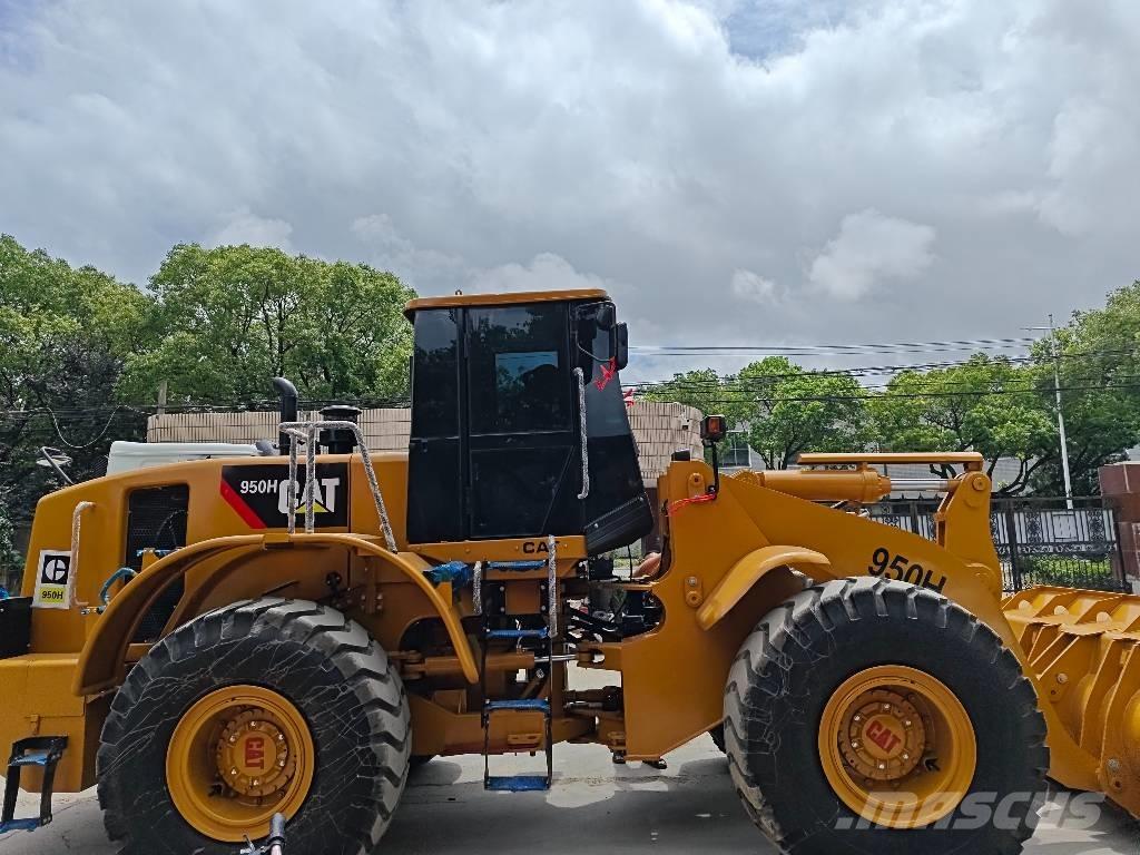 CAT 950 H Gumikerekes homlokrakodók