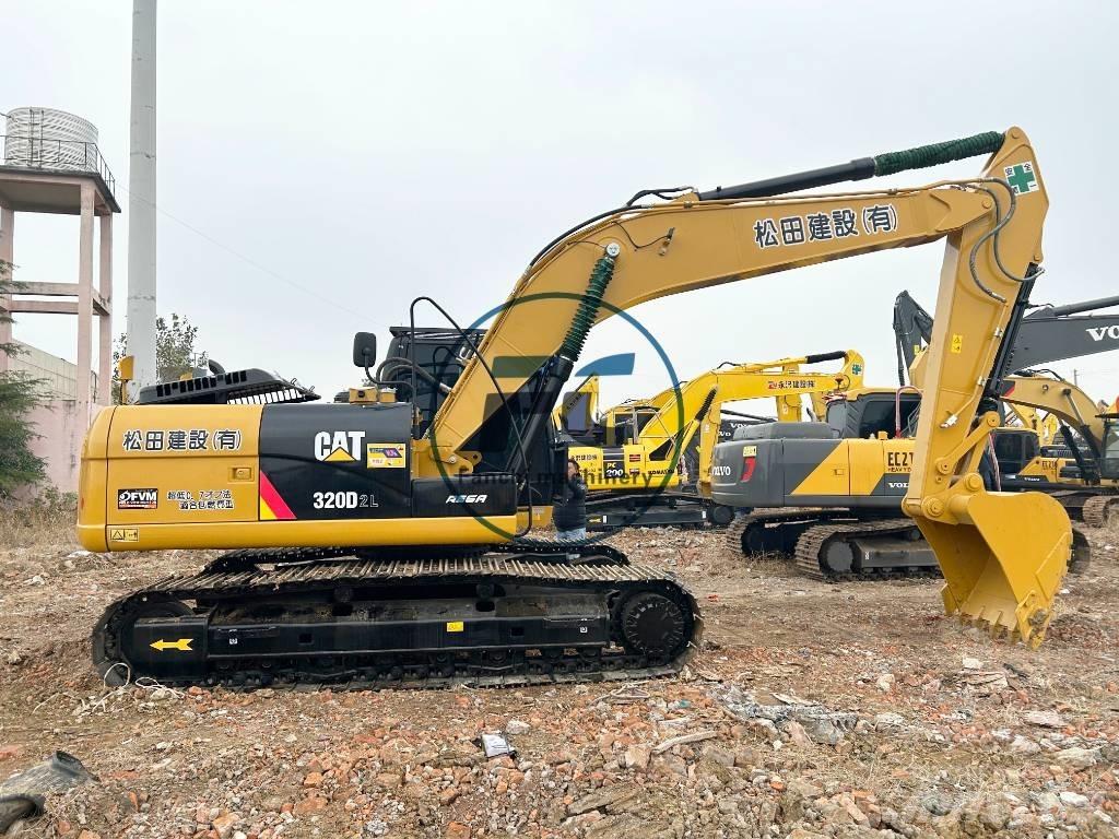 CAT 320 D2L Lánctalpas kotrók