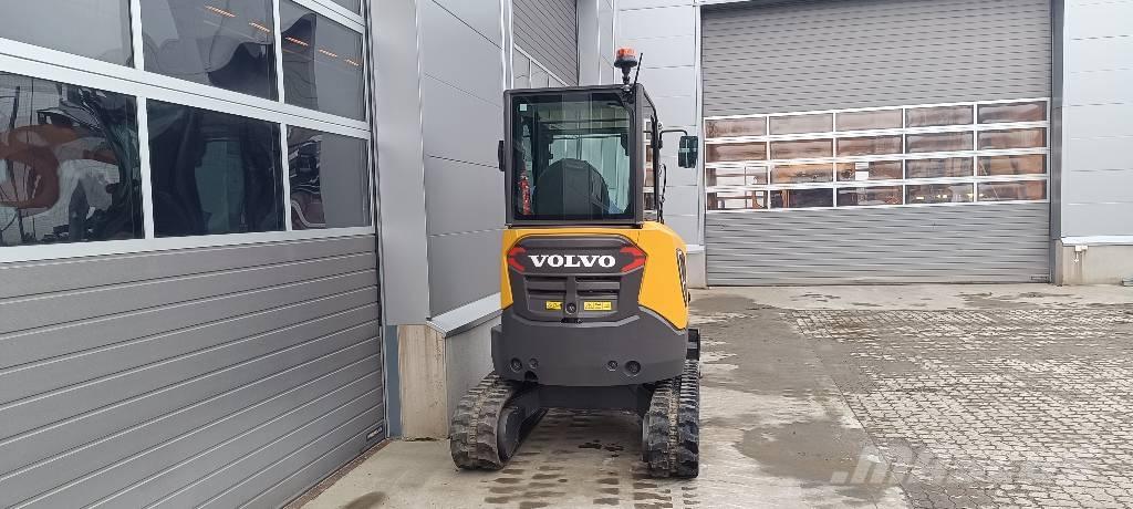 Volvo JECR25D Mini kotrók < 7t