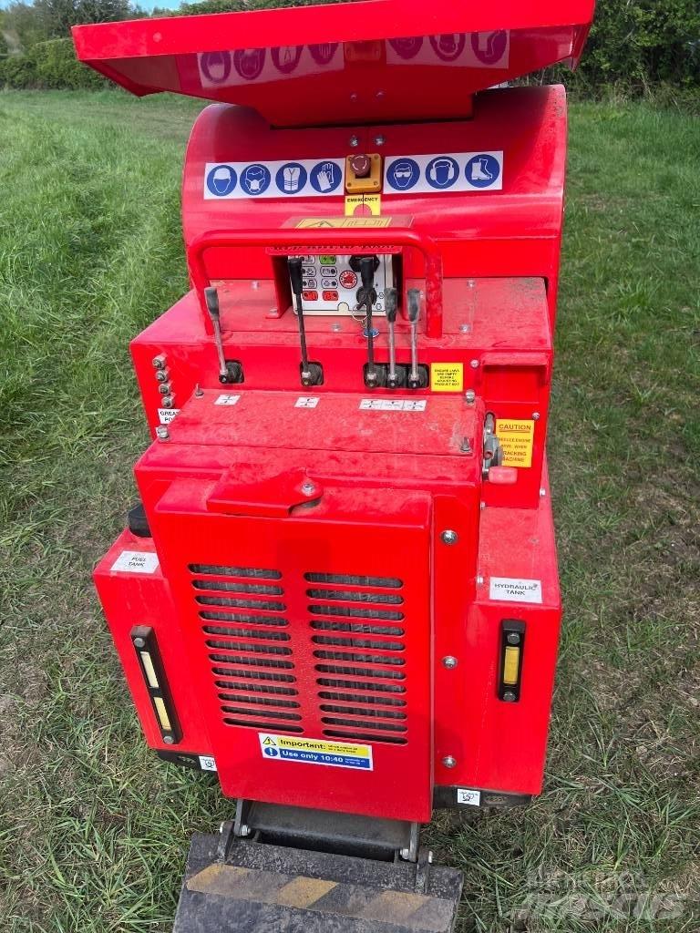 Red Rhino 4000 Törőgépek