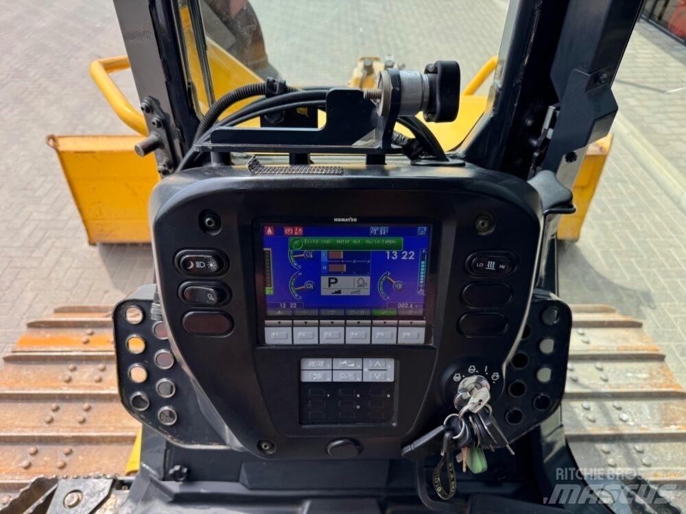 Komatsu D37PXi-24 lánctalpas dózerek