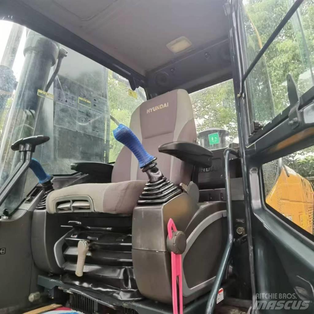 Hyundai R300LC-9S Közepes (midi) kotrók 7 t - 12 t