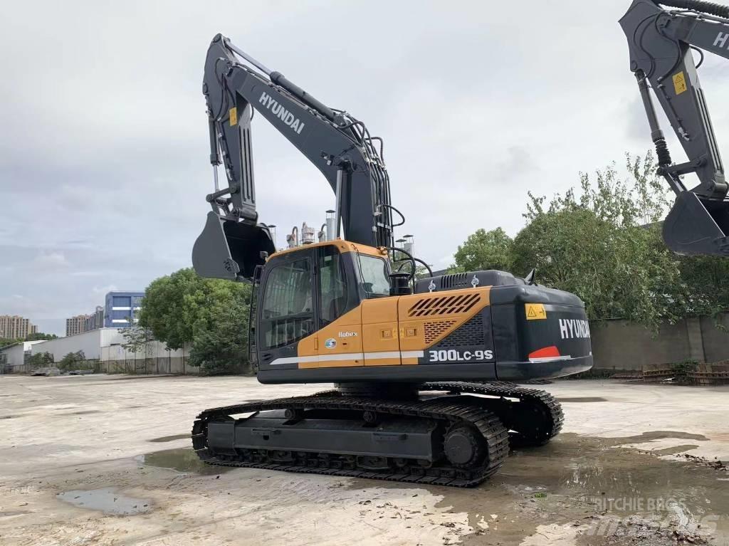 Hyundai R300LC-9S Közepes (midi) kotrók 7 t - 12 t