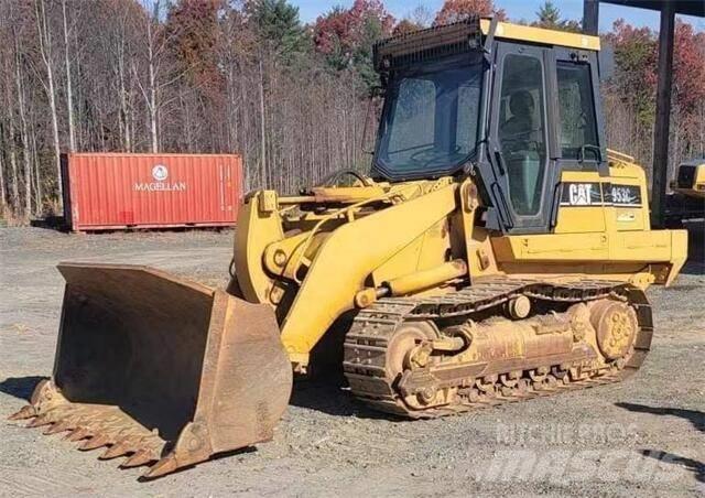 CAT 953C Gumikerekes homlokrakodók