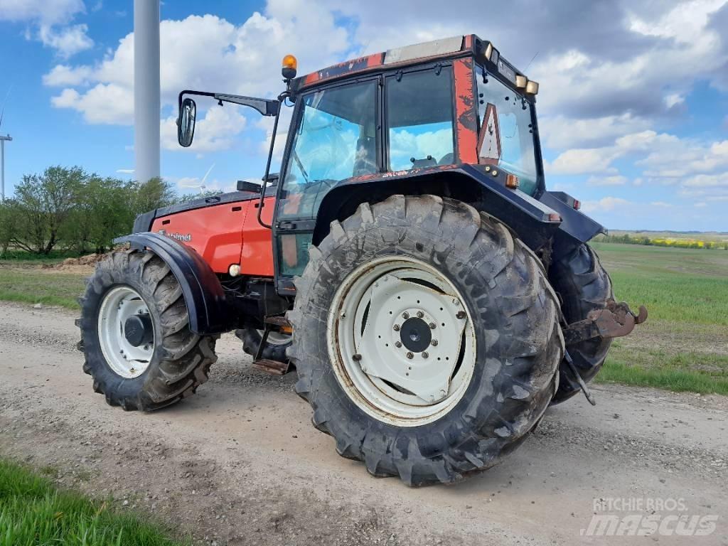 Valmet 8450 Traktorok