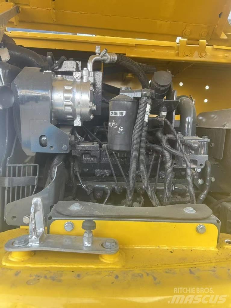 Komatsu PC 70 Mini kotrók < 7t