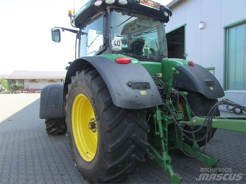 John Deere 8370R Traktorok