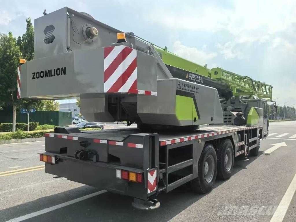 Zoomlion ZCT 251 V Csörlők, emelőberendezések és anyagmozgató liftek