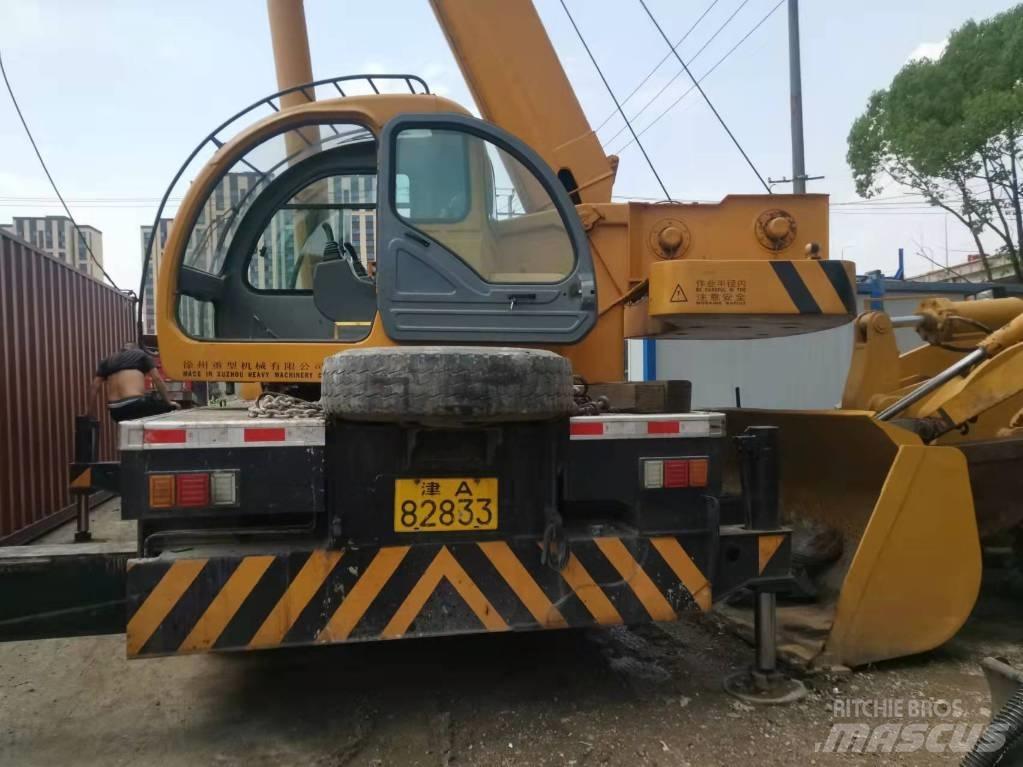 XCMG QY25K Terepdaruk