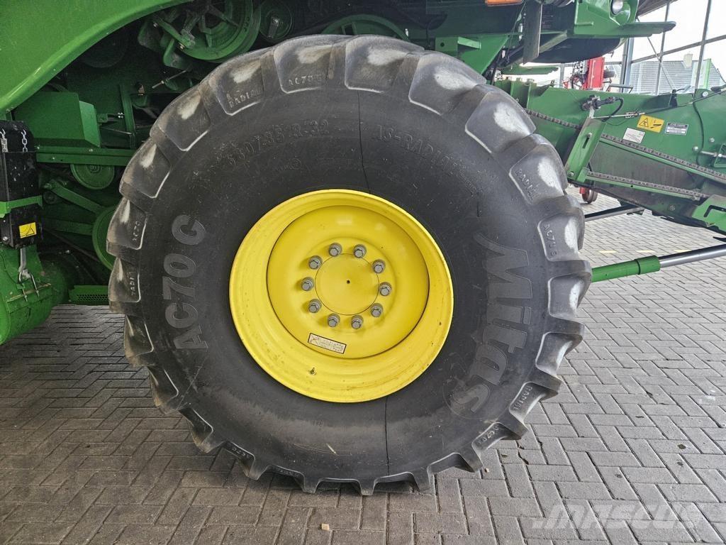 John Deere T560 i Kombájnok